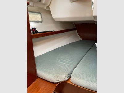 Beneteau Oceanis 381