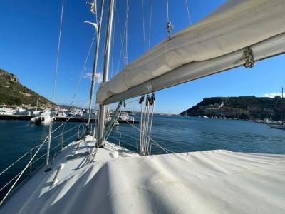 Beneteau Oceanis 381