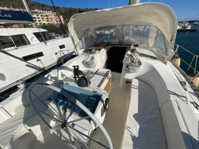 Beneteau Oceanis 381