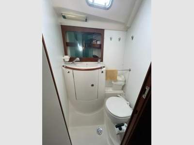 Beneteau Oceanis 381