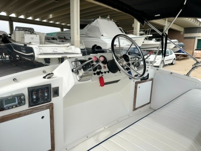 Bertram Yachts Bertram 28 Fly