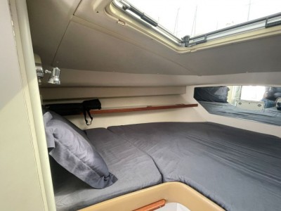 Tiara Yachts  Tiara 2900 Coronet