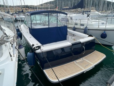 Tiara Yachts  Tiara 2900 Coronet