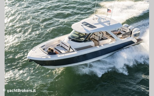 Tiara Yachts 38 Ls