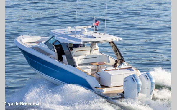 Tiara Yachts 39ls
