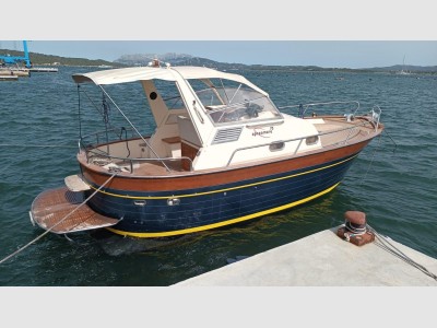 Apreamare Aprea 750 Midcabin