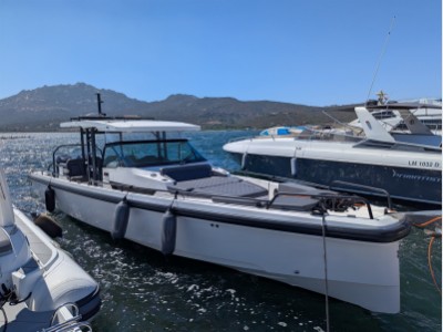 Axopar Axopar 37 St Brabus Line