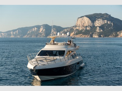 Azimut 62e