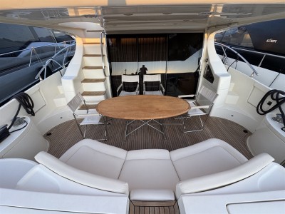 Azimut 62e
