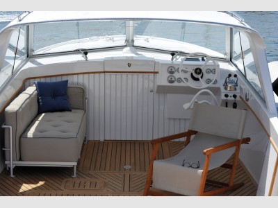 Bertram Yacht 25' Ht
