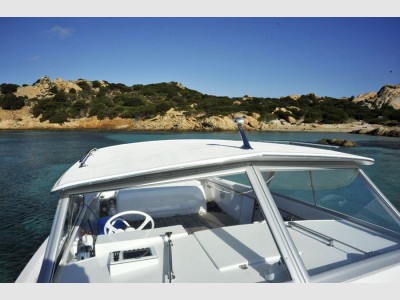 Bertram Yacht 25' Ht