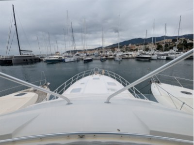 Bertram Yacht 630 Convertible