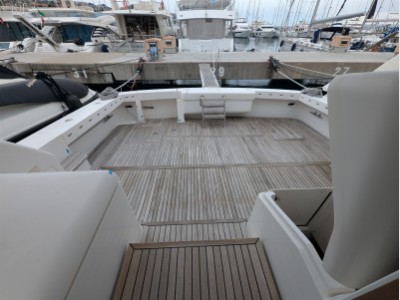 Bertram Yacht 630 Convertible