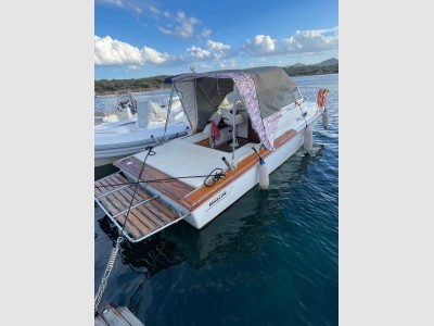Boston Whaler 22 Revenge