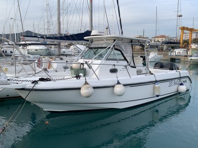 Boston Whaler Outrage 28