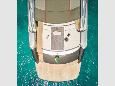 Pershing Pershing 76