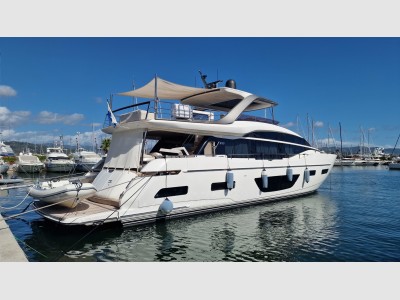 Princess Yachts Y85