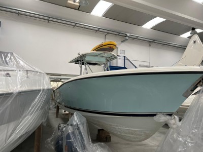 Pursuit C 310 Center Console