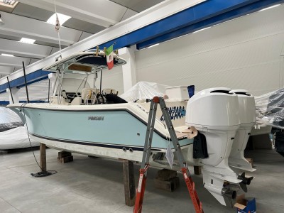 Pursuit C 310 Center Console