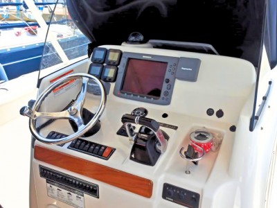 Pursuit S 310 Sport