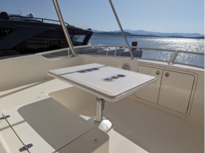 Riviera Marine 45 Flybridge