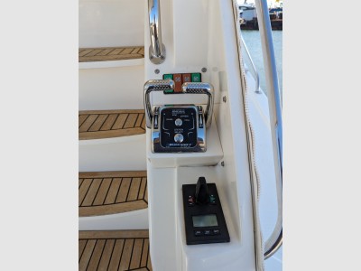 Riviera Marine 45 Flybridge