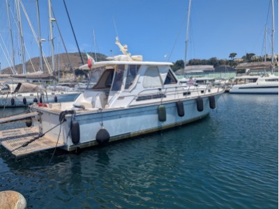 Sabre Yachts 42' Hard Top Express