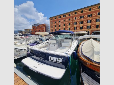 Tiara Yachts 2900 Coronet