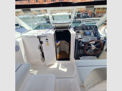 Tiara Yachts 2900 Coronet