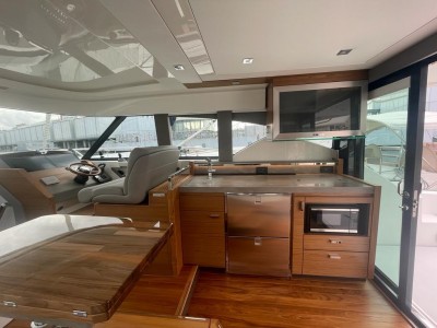 Tiara Yachts 44 Coupe