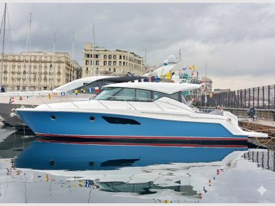 Tiara Yachts 44 Coupe