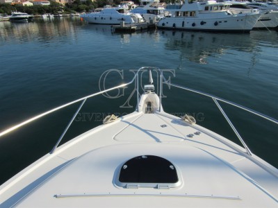 Tiara Yachts 5800 Sovran