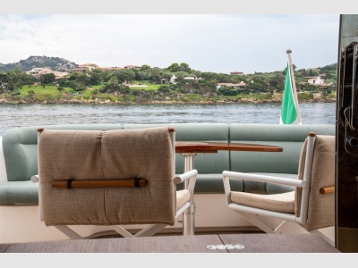 Tiara Yachts 5800 Sovran