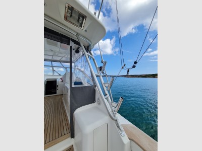 Viking Yachts 45' Open