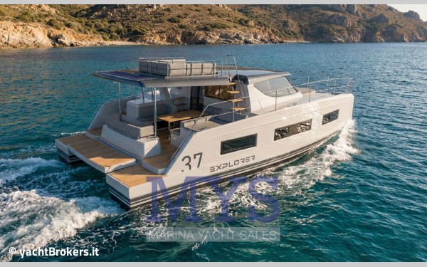 Aventura 37 Explorer Sedan