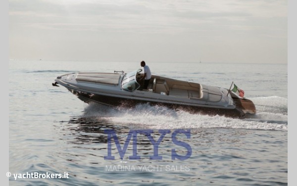 Chris Craft 28' Corsair
