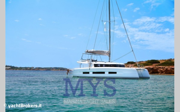 Dufour Catamarans 48
