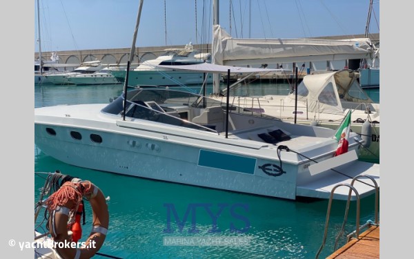 Magnum Marine Magnum 40