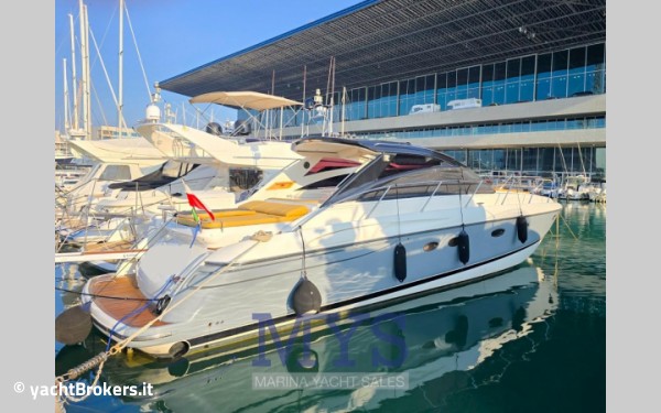Princess Yachts V48