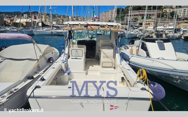 Pursuit Tiara 3100 Offshore