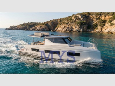 Aventura 37 Explorer Sedan