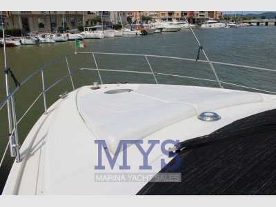 Azimut 46