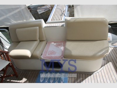 Azimut 46