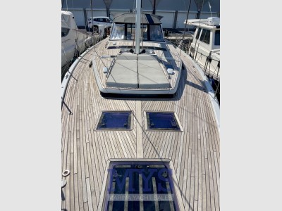 Beneteau Oceanis Yacht 62