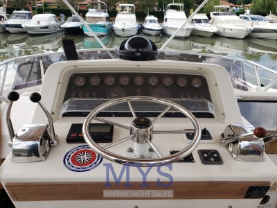 Bertram 37 Convertible