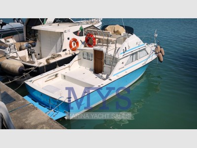 Bertram Yacht 28 Fly