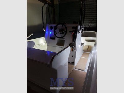 Boston Whaler 17 Montauk