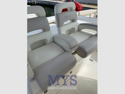 Boston Whaler 320 Outrage