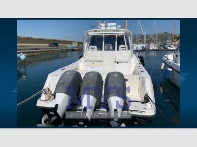 Boston Whaler 345 Conquest