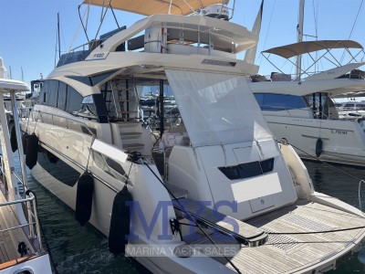 Cayman 520 Fly